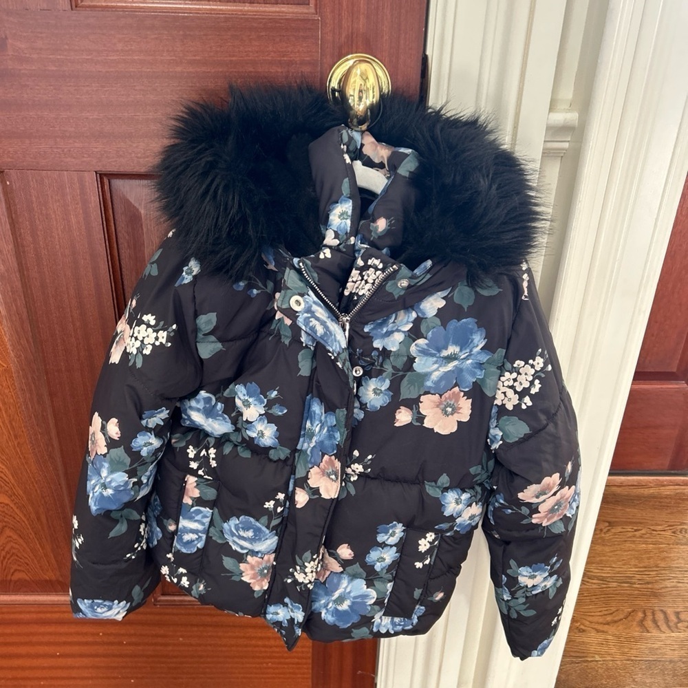 Abercrombie & Fitch Black Floral Puffer Jacket with Faux Fur Trim